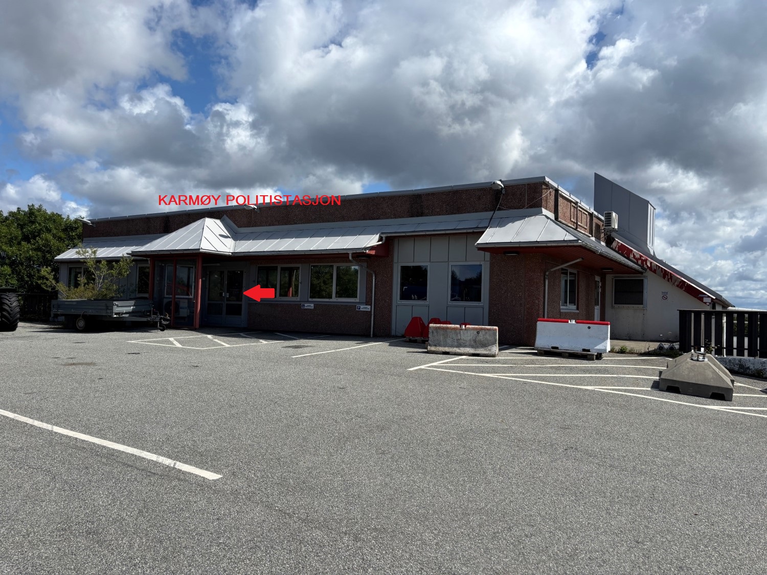 Politiets midlertidige lokaler vil fra og med uke 10 være i 2. etasje i Aski sine lokaler i Fotvegen 13.