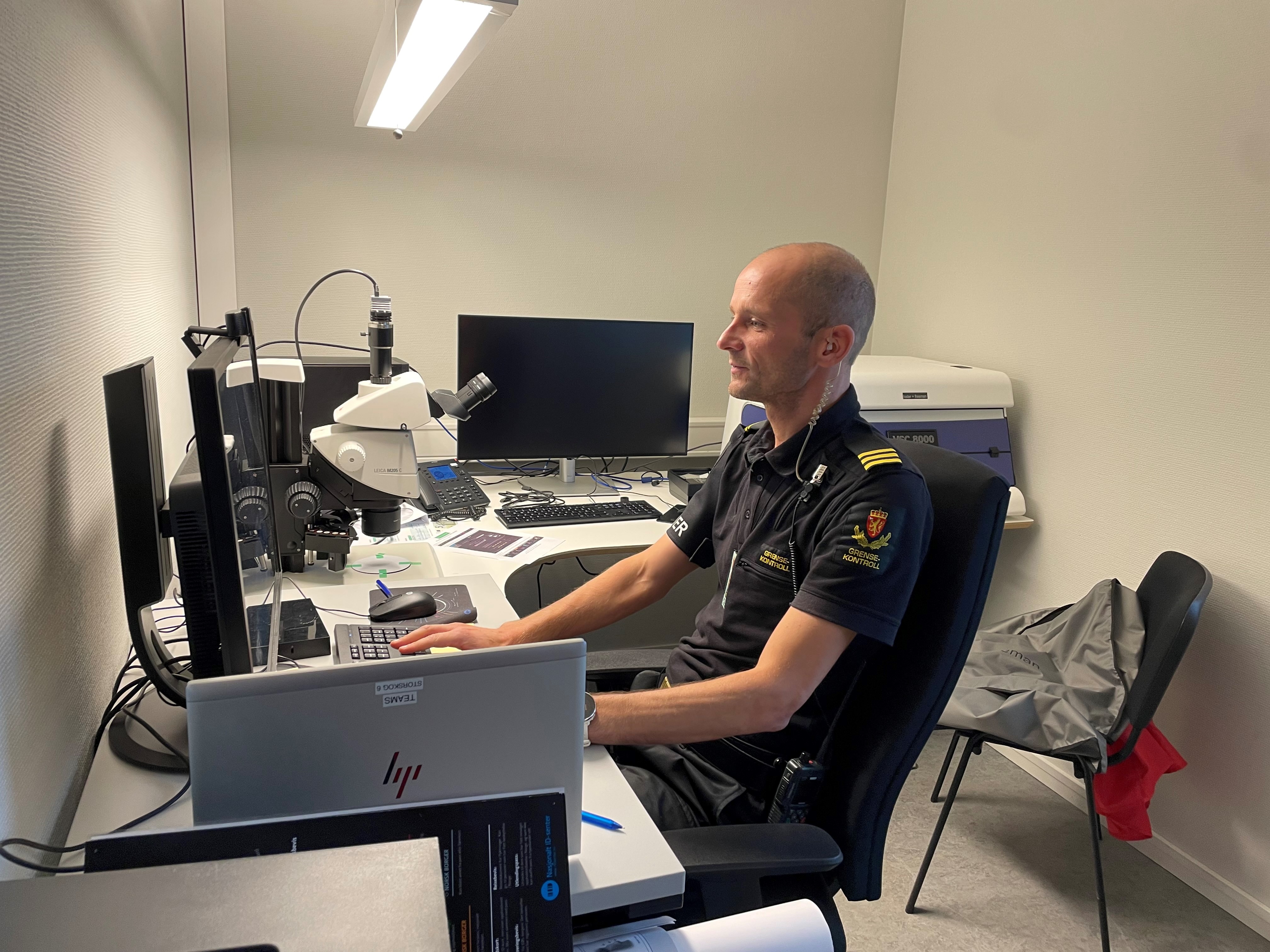 Vaktleder på kontoret