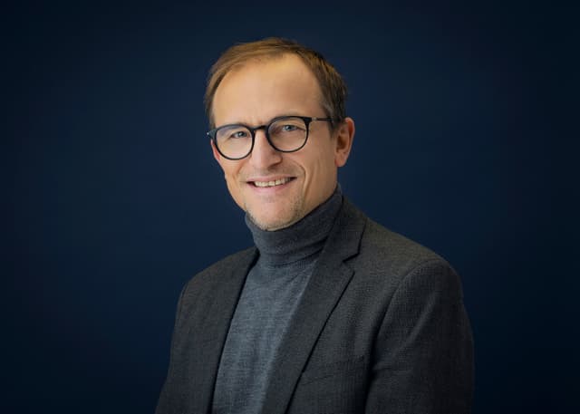 bilde av Henrik Nielsen