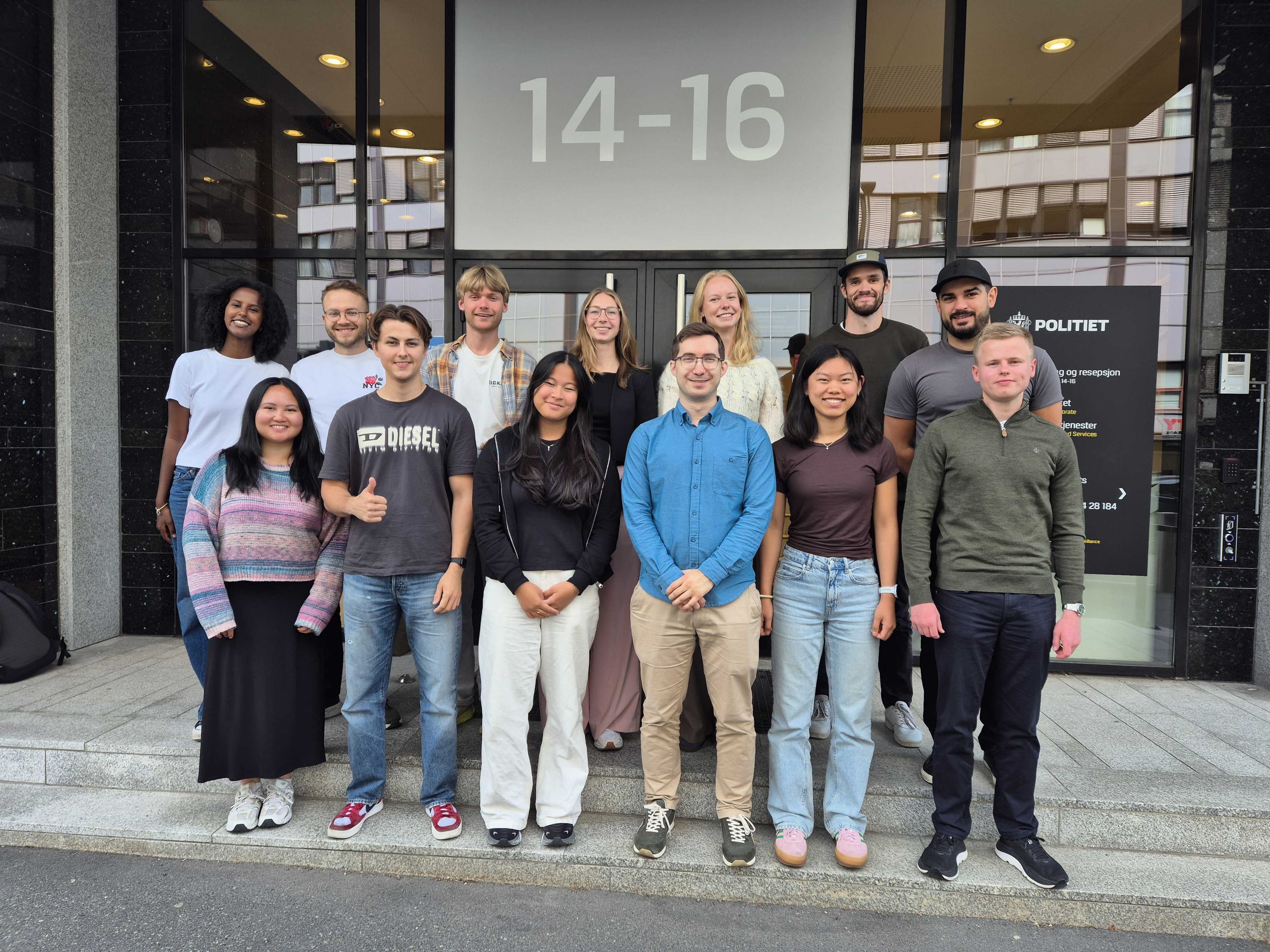 Sommerstudentene: Utforsket teknologi, samarbeid og politiet fra innsiden